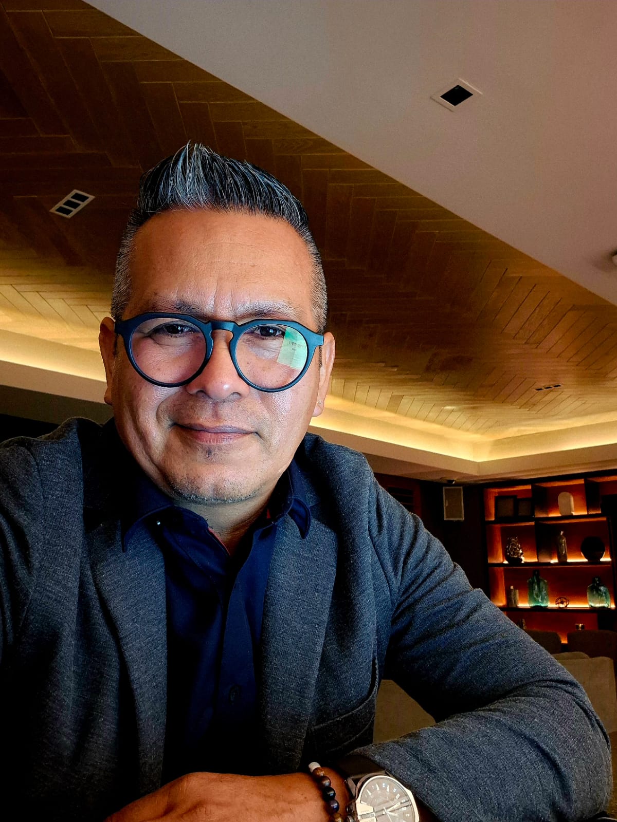 Servicio de cócteles premium en restaurante